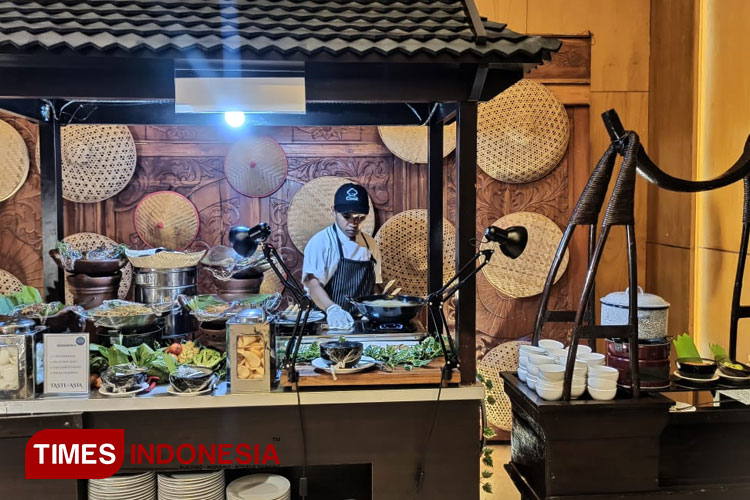 Berbagai stand Archipelago Food Festival mulai dari masakan Nusantara, Tiongkok, Singapura, Malaysia, India, Vietnam dan masih banyak lagi. (Foto: Siti Nur Faizah/TIMES Indonesia) 