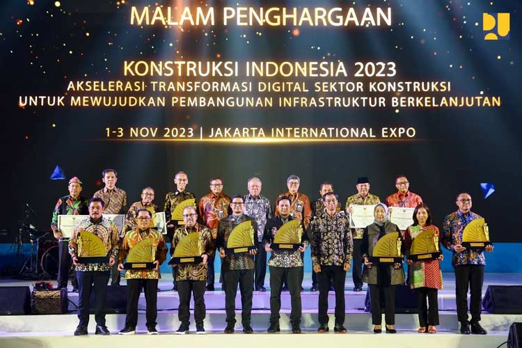 Menteri-Basuki.jpg