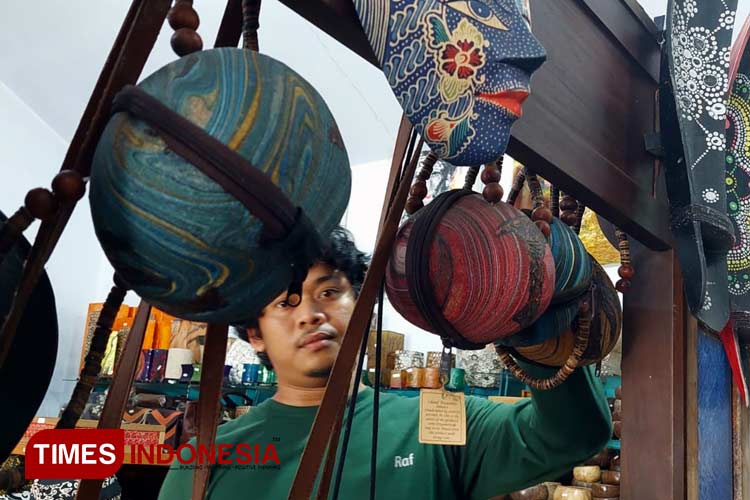 Handicraft-Banyuwangi.jpg