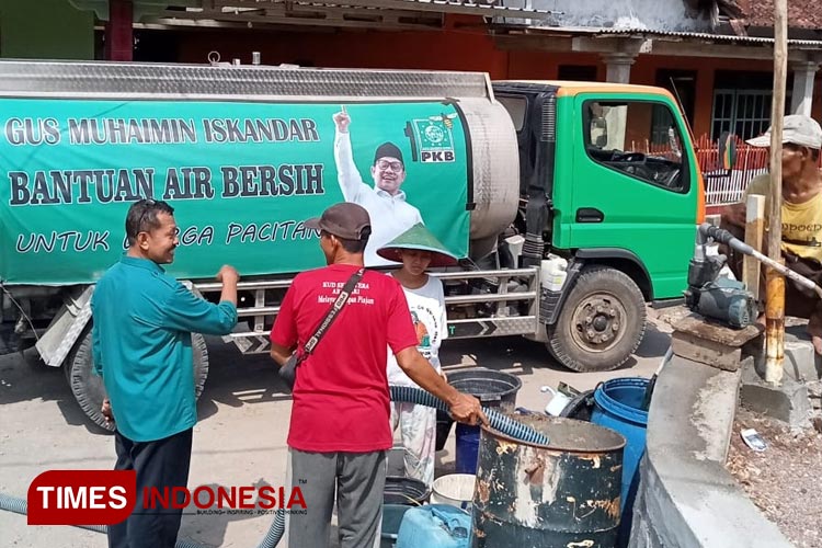 Droping-air-bersih-3.jpg