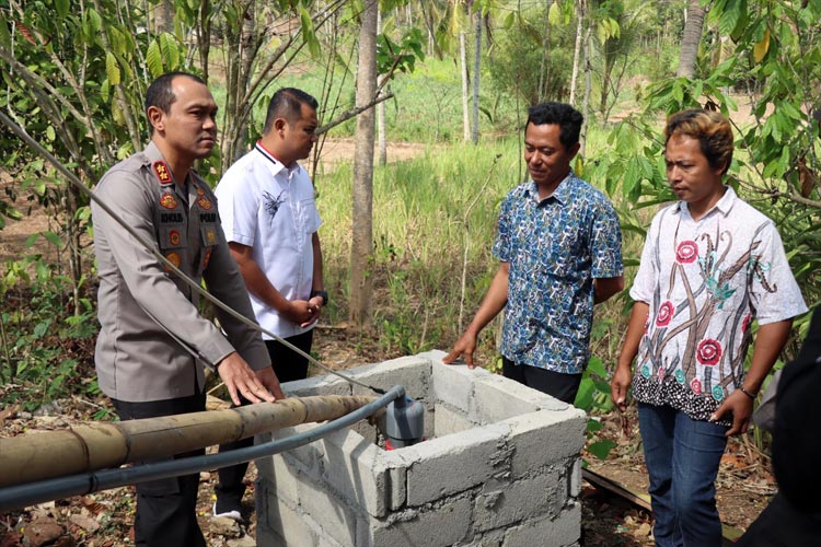 Polres Malang Gagas Pembangunan Fasilitas Air Bersih di Donomulyo