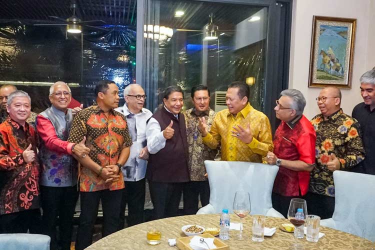 Hadiri Perayaan Kemenangan Umat Hindu Diwali, Ketua MPR RI Ajak Bangun Solidaritas Kebangsaan