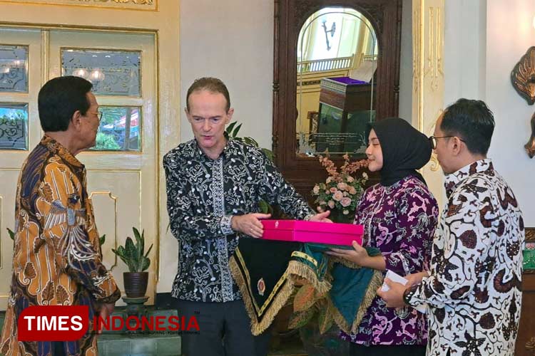 Dubes Inggris Kembalikan 120 Manuskrip Digital Sejak Era Sri Sultan HB II