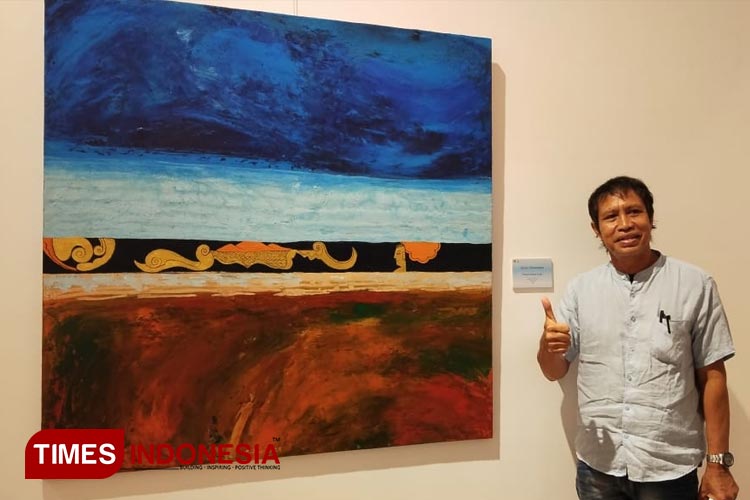 Lukisan Ninth Dimension karya I Wayan Sujana Suklu tampil di Pameran Surya Segara Rupa di Santrian Art Gallery Sanur. (Foto: Susi/TIMES Indonesia) 