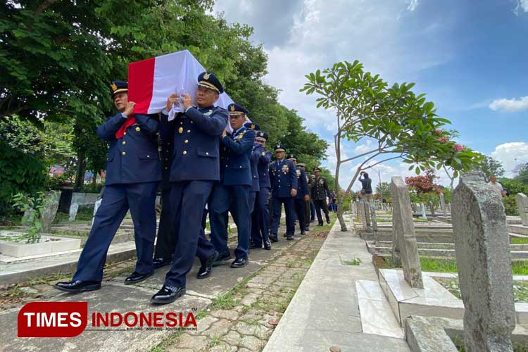 Suasana Pemakaman Korban Pesawat Super Tucano di Malang
