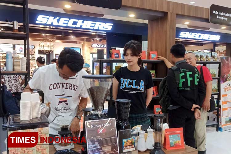 Talkshow-Holistic-Coffe-Expo-2023-b.jpg