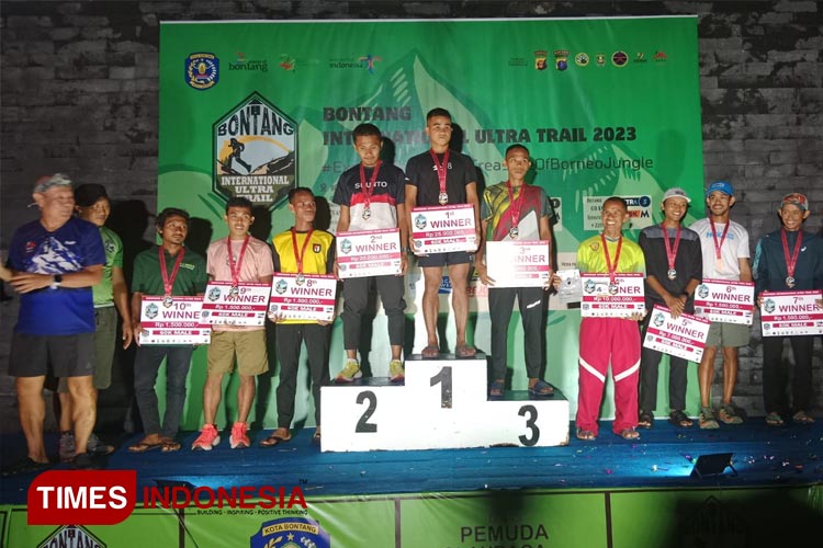 Pelari Filipina John Day Onifa juarai BIUT2023 kategori umum kelas 60 K. (Foto: BIUT for TIMES Indonesia) 