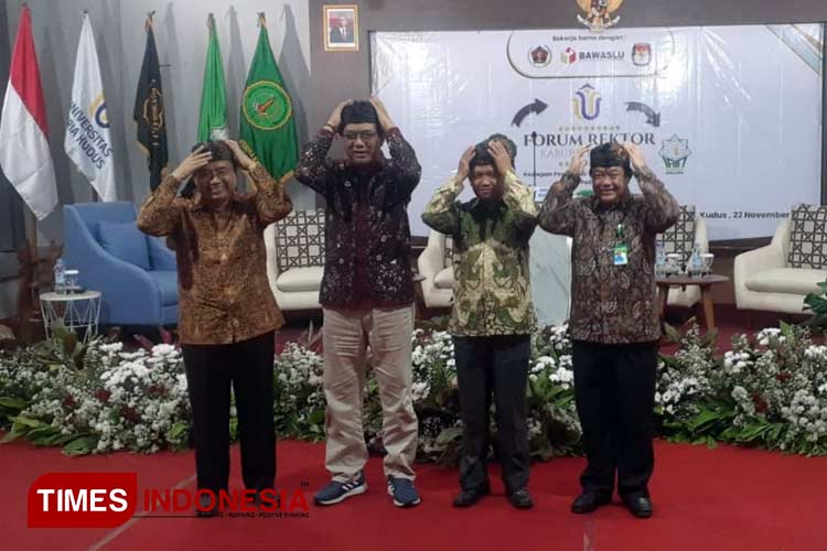 Rektor UMK, Universitas Muhammadiyah Kudus, IAIN Kudus dan Itekes Cendikia Utama Kudus sepakat meenggelar Forum Rektor. (Foto: Arif/TIMES Indonesia) 