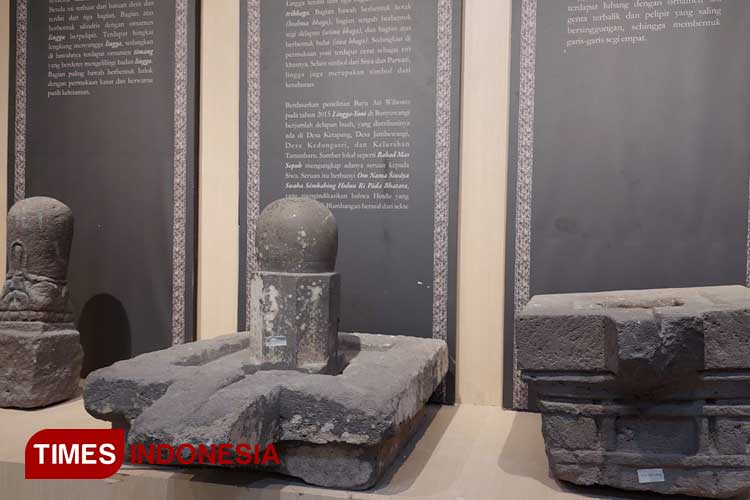 Lingga dan Yoni Koleksi Museum Blambangan Dinas Kebudayaan dan Pariwisata Banyuwangi. (Foto: Anggara Cahya/TIMES Indonesia)