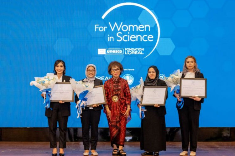 Empat perempuan peneliti asal Indonesia berhasil meraih penghargaan dan pendanaan L’Oréal-UNESCO For Women in Science tahun 2023.(Foto: Dok.L’Oréal)