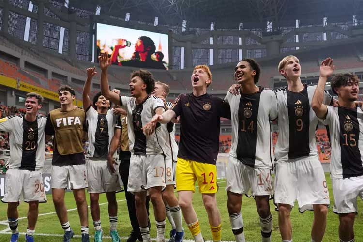 Jerman Berjarak Dua Kemenangan untuk Kawinkan Gelar Juara