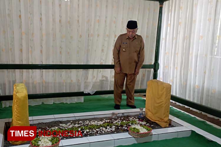 Bupati-Sanusi.jpg
