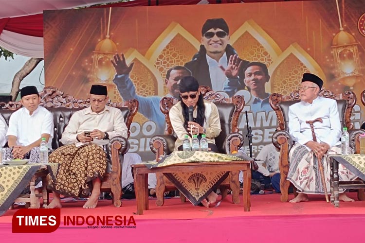 Miftah Maulana Habiburrahman atau Gus Miftah saat menggelar silaturahmi kebangsaan bersama 1000 kiai kampung dari berbagai Desa di Sidoarjo di Pondok Pesantren Sabilur Rosyad Sidoarjo (Rudi Mulya/TIMES Indonesia)