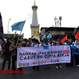 Buruh DIY Tolak UMK 2024, Sebut Buruh Terancam Kehilangan Hak Rumah