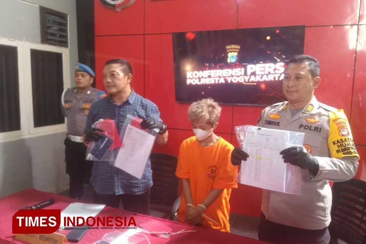 Polresta Kota Yogyakarta menetakan seorang perempuan sebagai tersangka penipuan penjualan tiket Coldplay. (FOTO: Olivia Rianjani/TIMES Indonesia)