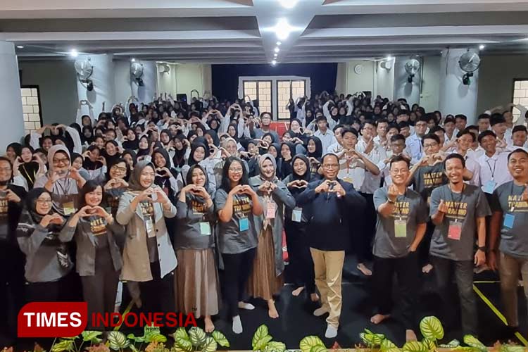 Universitas Muria Kudus menggelar “Master Training” pembinaan karakter dan pengembangan softskill kepada para mahasiswa semester 1. (Foto: Arif/TIMES Indonesia)