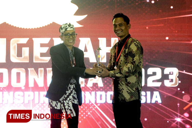 Anugerah-TIMES-Indonesia-Budi-Hermanto.jpg