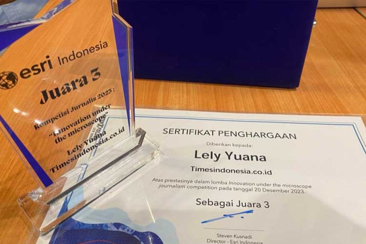 Jurnalis TIMES Indonesia Lely Yuana meraih juara III dalam kompetisi jurnalistik.