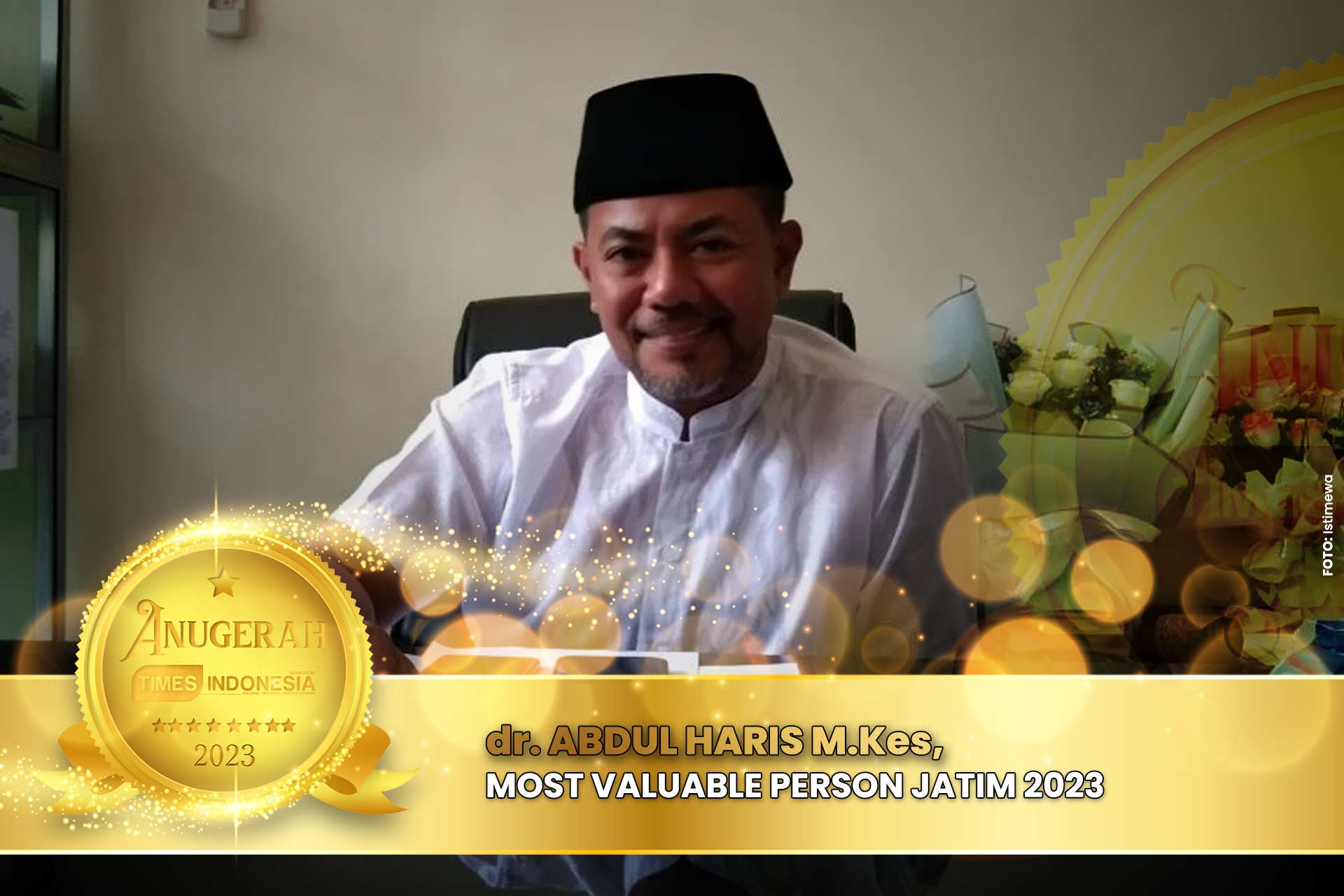 dr. Muhammad Haris M.Kes, Pengasuh Ponpes Genggong, Probolinggo, yang meraih penghargaan Most Valuable Person Jatim 2023 di kategori Tokoh Penggerak Pesantren Ramah Lingkungan.