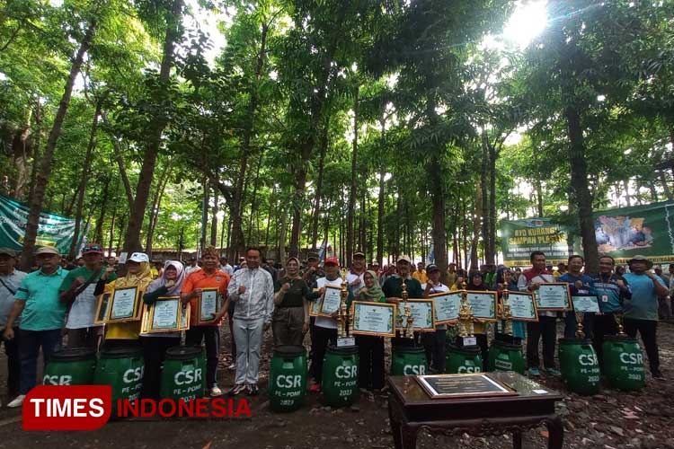 Kembangkan Potensi Lokal Pemkab Probolinggo Rangkung Csr Lestarikan Hutan Kota Times Jatim