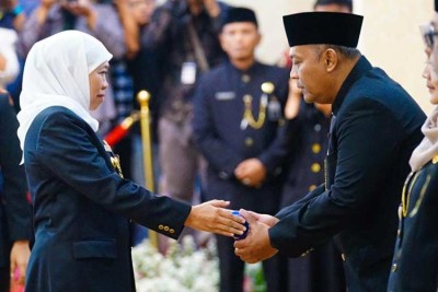 Lantik Empat Pejabat Eselon II, Gubernur Khofifah Minta Segera Adaptasi ...