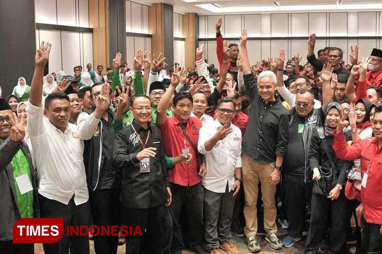Ganjar Pranowo dengan TPC Majalengka Bahas Strategi Kemenangan