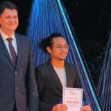 Ditinggal Ayah, Indre Wanof Raih Penghargaan Student of the Year di Rusia