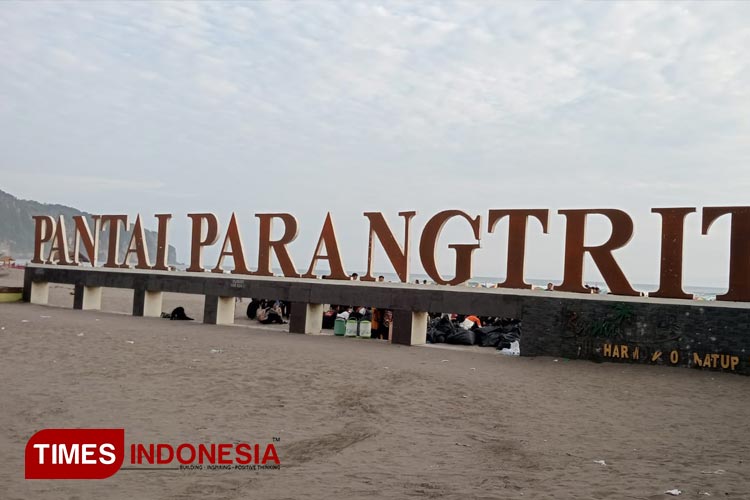 Pantai Parangtritis salah satu objek Primadona kabupaten Bantul. (Foto: Edis/ TIMES Indonesia