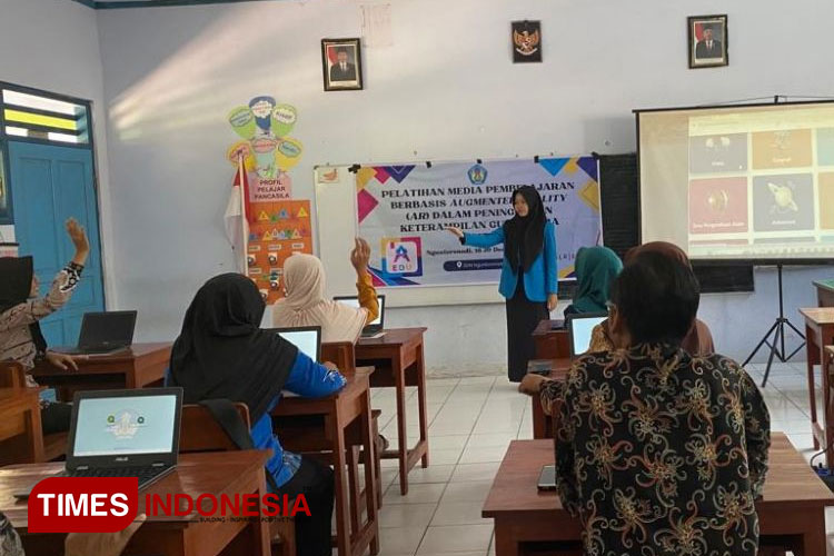 Pgsd Unipma Gelar Pelatihan Membuat Media Pembelajaran Berbasis