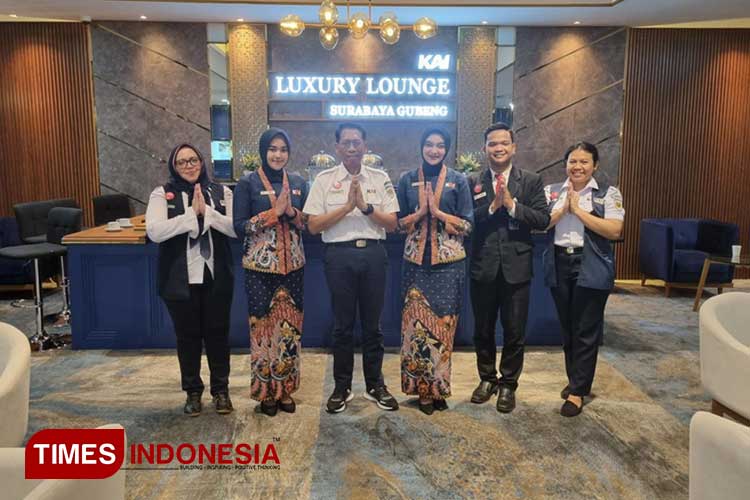 Peresmian Luxury Lounge di Stasiun Gubeng Surabaya, Minggu (31/12/2023). (Foto: Hamida Soetadji/MG-TIMES Indonesia)