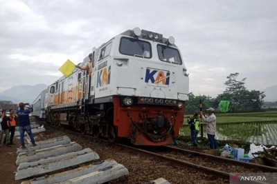 Jalur Kereta Di Bandung Bisa Dilalui Pasca Tragedi KA Cicalengka ...