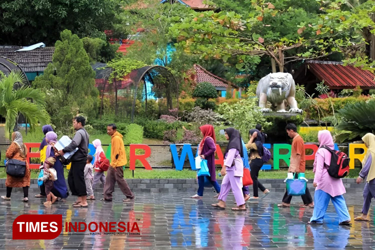 Objek-Wisata-Jembar-Waterpark-Majalengka-a.jpg