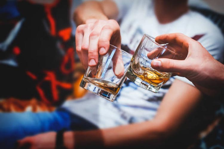 Ilustrasi minuman beralkohol. (Dok.Pixabay)