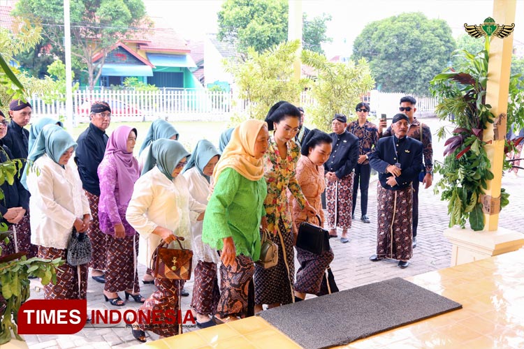 Mempelai Pengantin Dhaup Ageng Pakualaman Jalani Prosesi Nyengker ...