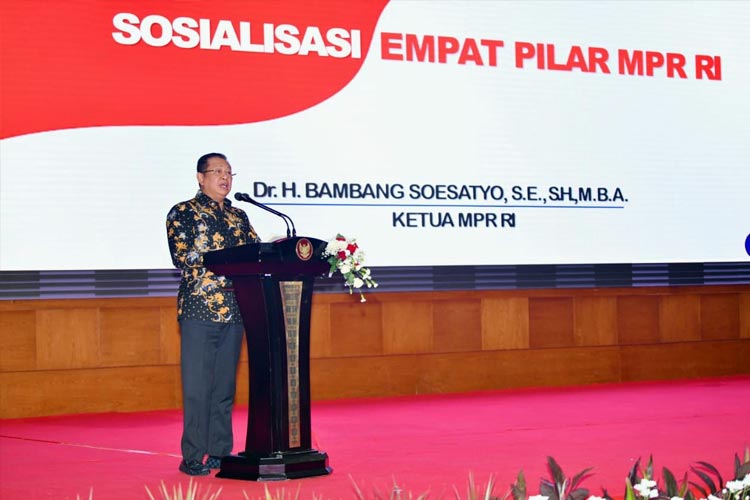 Bambang Soesatyo saat memberikan Sosialisasi Empat Pilar MPR RI kepada Ikatan Notaris Indonesia di Jakarta, Rabu (10/1/24). (Foto: dok MPR RI)