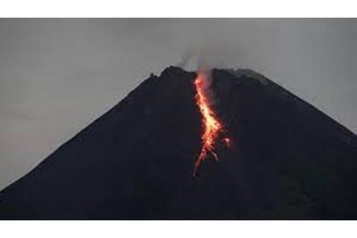 Gunung Lewotobi Naik Status Awas, Polda NTT Lakukan Patroli Dan ...