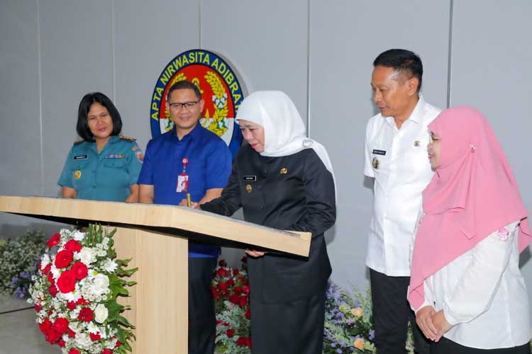 Gubernur Khofifah Resmikan Asrama Pulau Mandangin SMAN Taruna Nala Malang