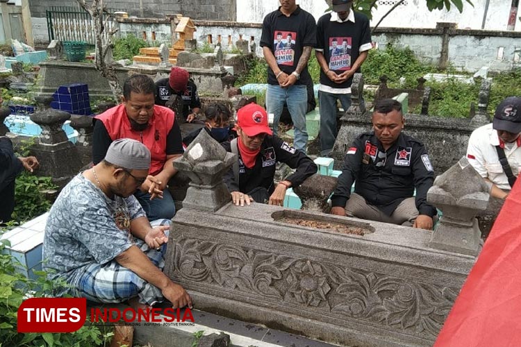 31 Hari Menuju Pemilu, REPDEM DIY Ziarah ke Makam Para Pejuang PDIP di DIY
