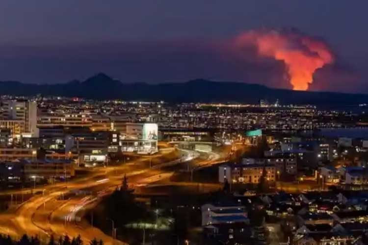 Gunung berapi meletus di Semenanjung Reykjanes untuk kelima kalinya sejak tahun 2021. (FOTO: DW)
