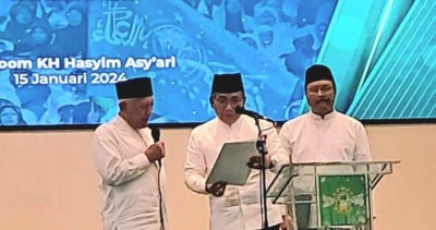 Di Kantor PWNU Jatim, Gus Yahya Ingatkan Kembali Peran NU Sebagai ...