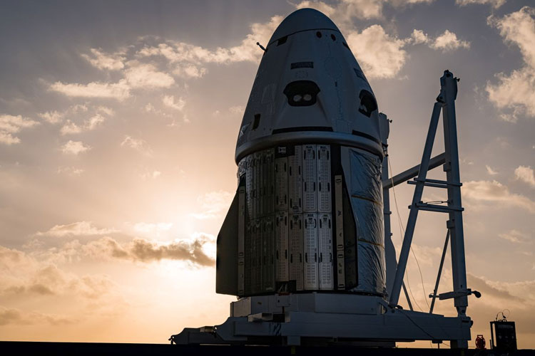 Space-X Akan Meluncurkan Astronot Pribadi ke Luar Angkasa