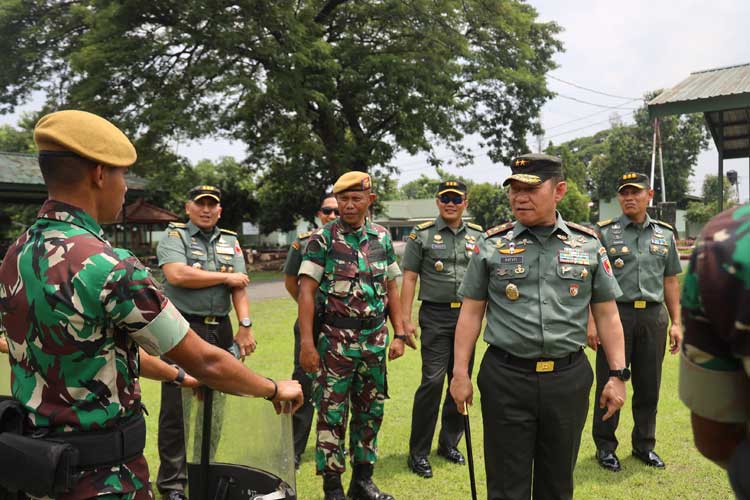 Pangdam Mayjen TNI Rafael Granada Baay Ingatkan Prajurit Untuk Bijak ...