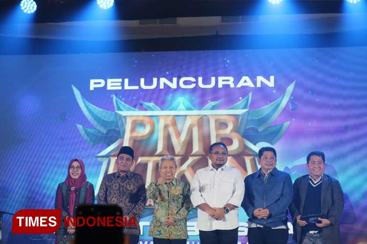 Menag Yaqut dan jajaran pejabat Kemenag resmi membuka seleksi PMB PTKIN tahun 2024. (FOTO: Fahmi/TIMES Indonesia)