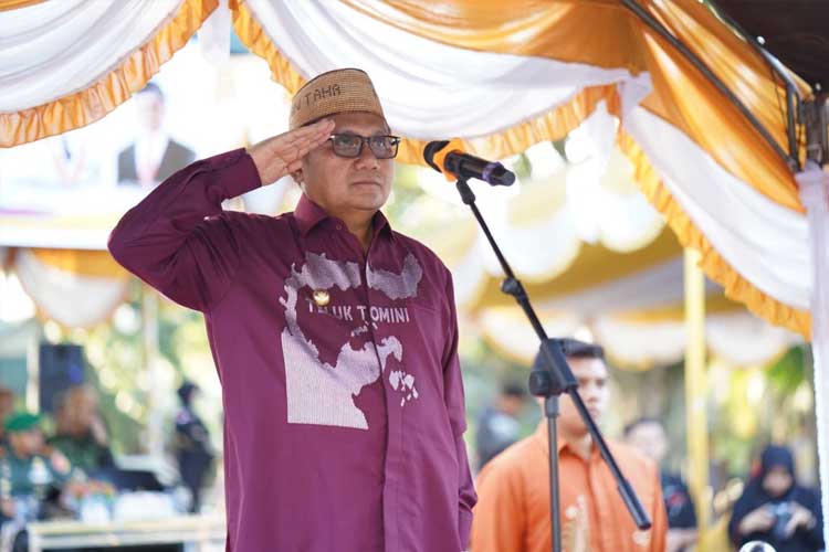 Wali Kota Gorontalo Marten Taha saat mengikuti upacara untuk memperingati Hari Patriotik 23 Januari. (Foto: Humas Pemkot Gorontalo for TIMES Indonesia) 