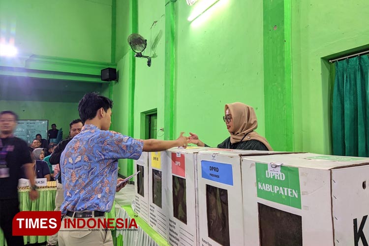 KPU-Pacitan-3.jpg