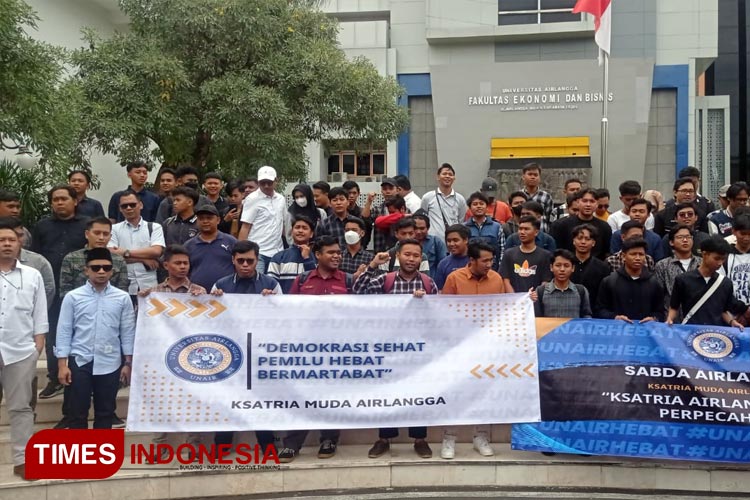 mahasiswa-dan-alumni-Unair.jpg