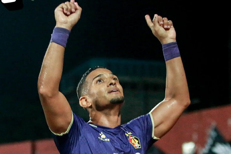 Pemain Persik Kediri Renan Silva saat merayakan gol ke gawang Bali United (dok Instagram Persik) 