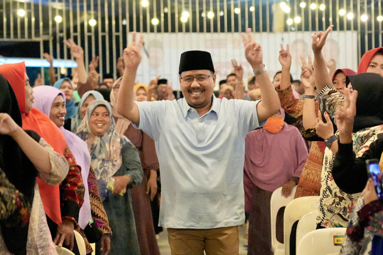 Ketua Gerindra Jatim Anwar Sadad alias Gus Sadad saat konsolidasi bersama ribuan pendidik di Lamongan.(Foto : Dok.Gerindra Jatim)