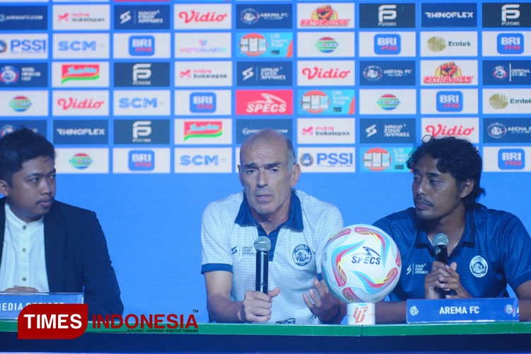 Fernando Valente Resmi Berhenti Jadi Pelatih Arema FC
