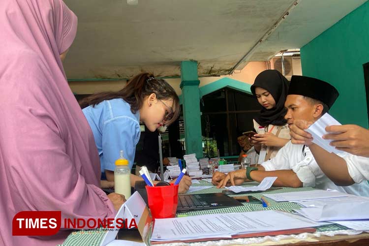 Idolakan Prabowo, Artis Clara Gopa Pulang Kampung ke Malang Demi Nyoblos